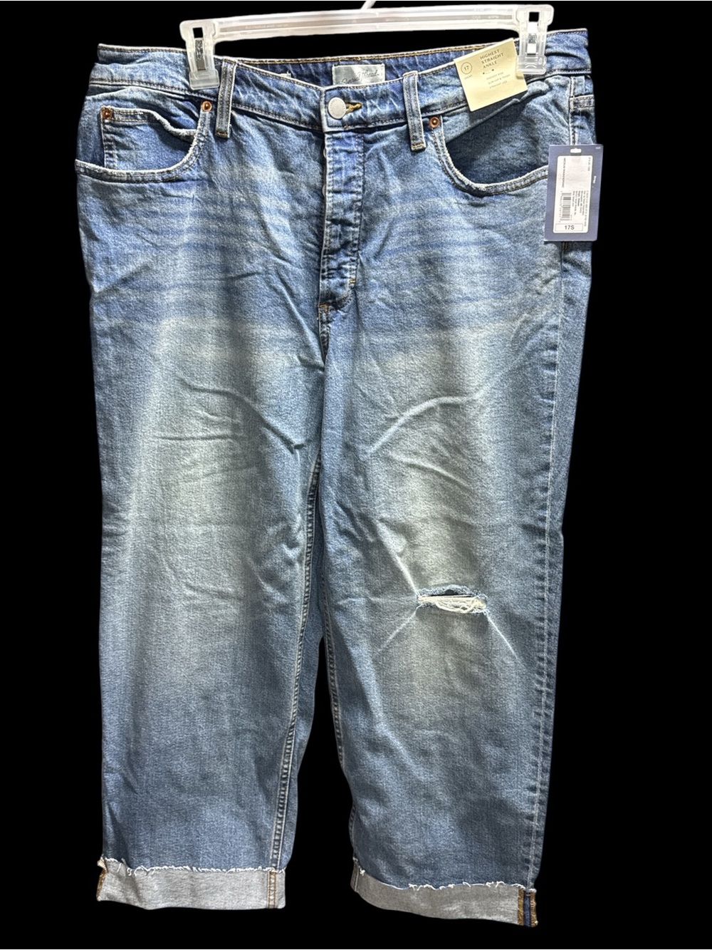 Universal Thread size 17 button fly light wash distressed detailing NWT